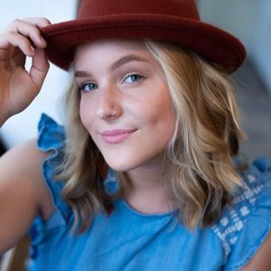 Meet your Posher, Mikayla